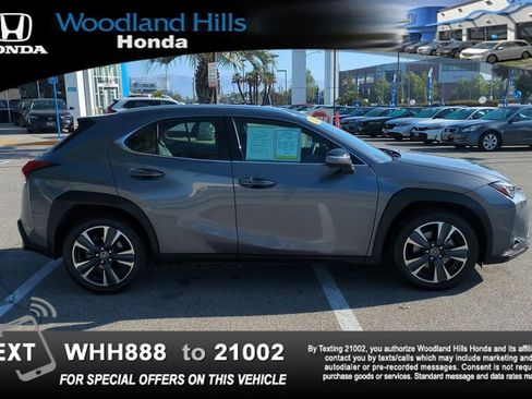 Used 2021 Lexus UX 200 w/ Accessory Package (Z2) FWD image 4
