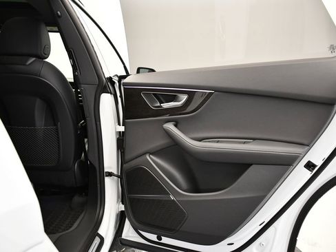 New 2026 Audi Q8 Premium Plus image 50