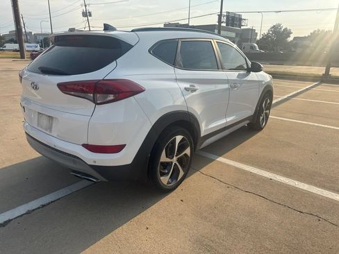 Used 2018 Hyundai Tucson Value FWD image 9