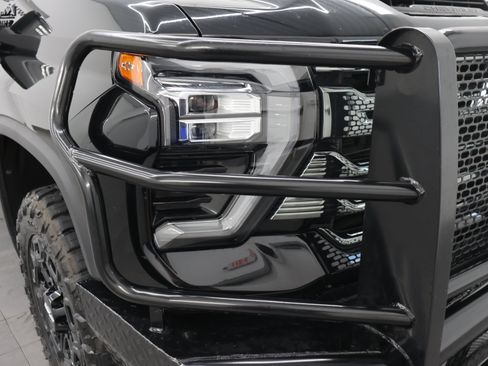 Used 2024 Chevrolet Silverado 3500 High Country w/ High Country Premium Package AWD/4WD image 29