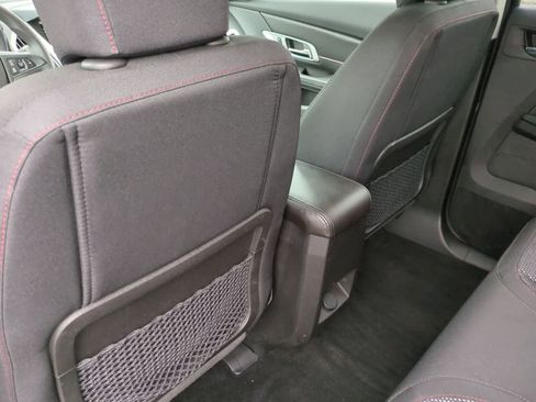 Used 2017 GMC Terrain SLE FWD image 17