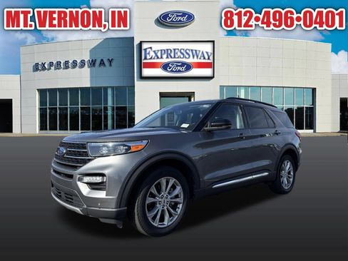 Used 2024 Ford Explorer XLT w/ Equipment Group 202A AWD/4WD image 10