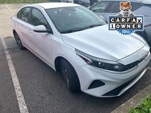 Certified 2024 Kia Forte LXS image 1