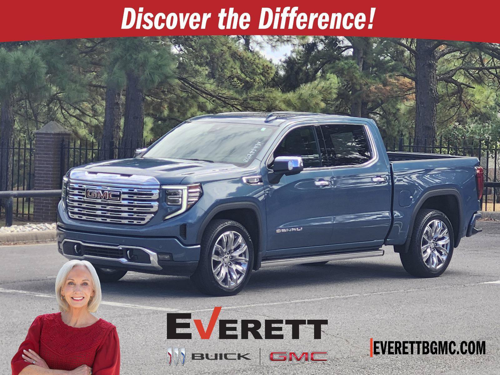 Used 2024 GMC Sierra 1500 Denali w/ Denali Reserve Package AWD/4WD image 1