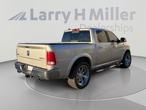 Used 2016 RAM 1500 Laramie w/ Convenience Group AWD/4WD image 5