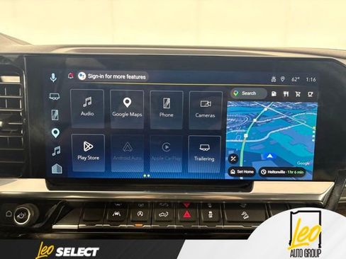 Used 2025 Chevrolet Silverado 1500 LT Trail Boss w/ Convenience Package II AWD/4WD image 15