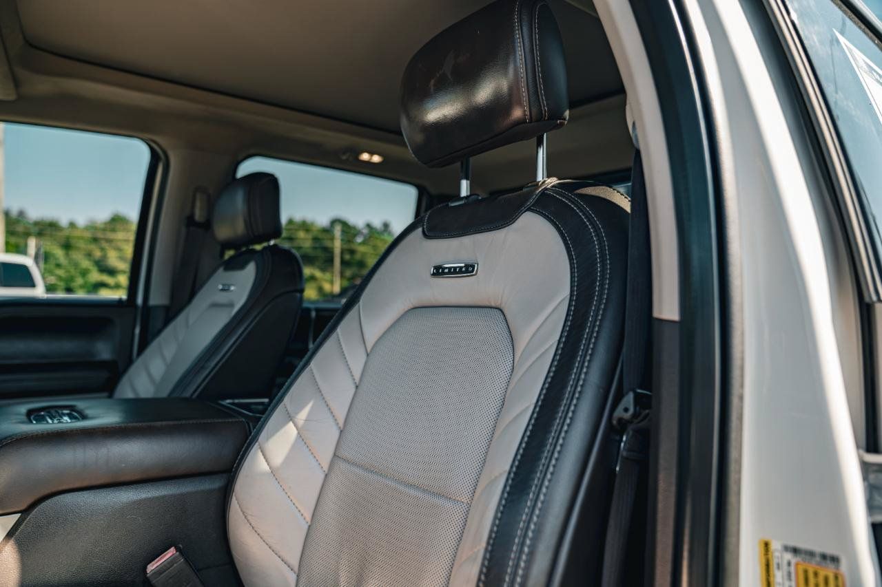 Used 2019 Ford F250 Limited w/ FX4 Off-Road Package AWD/4WD image 17