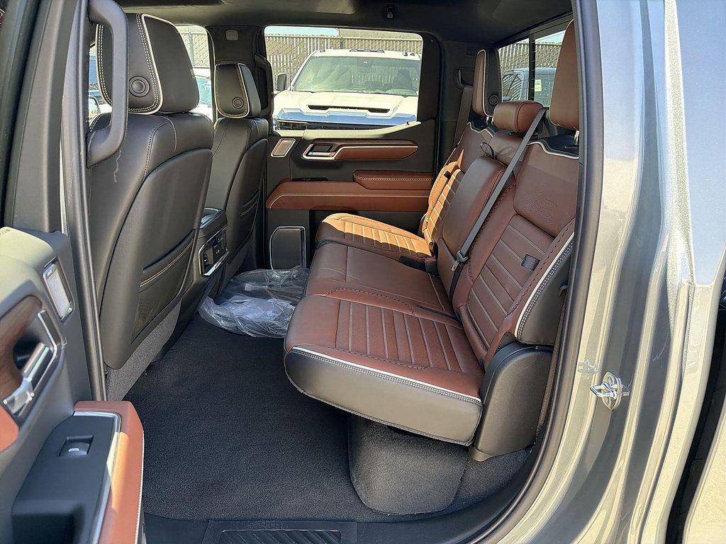 New 2026 GMC Sierra 1500 Denali Ultimate w/ LPO, Black Badging Package AWD/4WD image 26