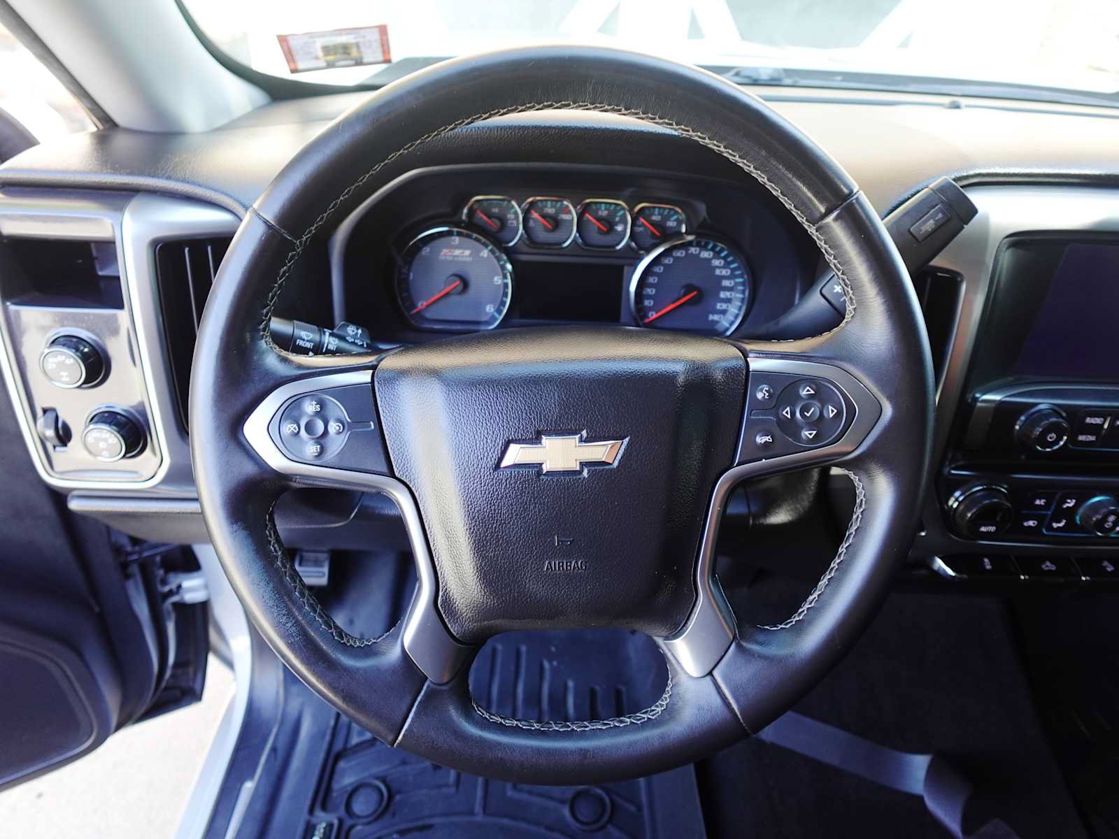 Used 2017 Chevrolet Silverado 1500 LT w/ Redline Edition AWD/4WD image 17