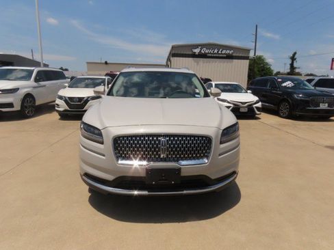 Used 2023 Lincoln Nautilus Reserve w/ Equipment Group 201A AWD/4WD image 4