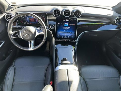 Used 2024 Mercedes-Benz GLC 300 4MATIC image 16