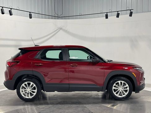 Used 2024 Chevrolet TrailBlazer LS FWD image 10