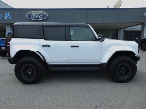 New 2026 Ford Bronco Raptor AWD/4WD image 2