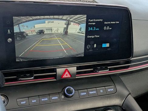 Used 2025 Hyundai Elantra SEL FWD image 20