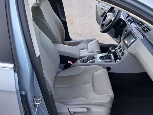 Used 2007 Volkswagen Passat 2.0T image 18