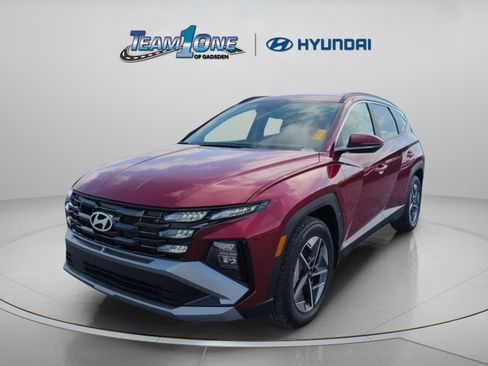 Used 2025 Hyundai Tucson SEL FWD image 4