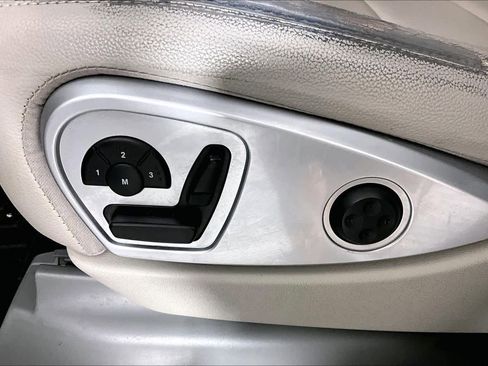 Used 2011 Mercedes-Benz ML 350 2WD image 32