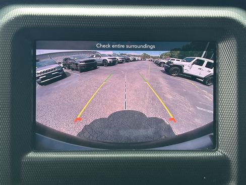 Used 2023 Jeep Wrangler Unlimited Sport AWD/4WD image 32