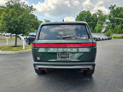 Used 2024 Rivian R1S Adventure AWD/4WD image 21