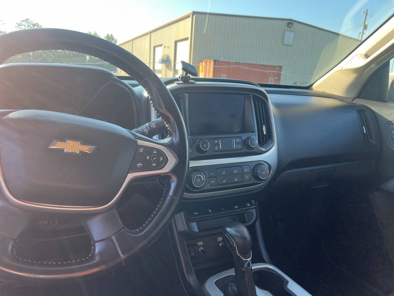 Used 2022 Chevrolet Colorado LT w/ Fleet Safety Package RWD image 10