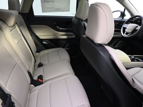 New 2026 Lincoln Corsair Reserve w/ Jet Appearance Package image 18