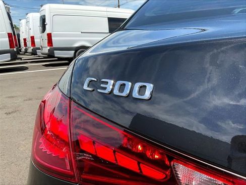 Certified 2022 Mercedes-Benz C 300 4MATIC Sedan image 26