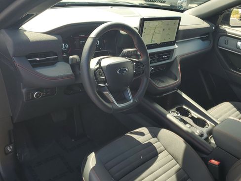 Certified 2025 Ford Explorer ST-Line w/ Premium Package image 22