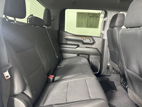 Used 2023 Chevrolet Silverado 1500 LT AWD/4WD image 27