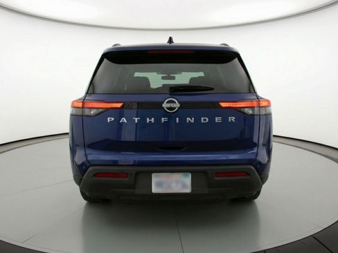 Used 2025 Nissan Pathfinder SV image 7