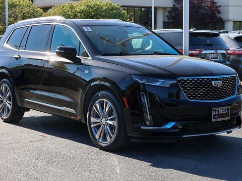Used 2021 Cadillac XT6 Premium Luxury AWD/4WD image 11