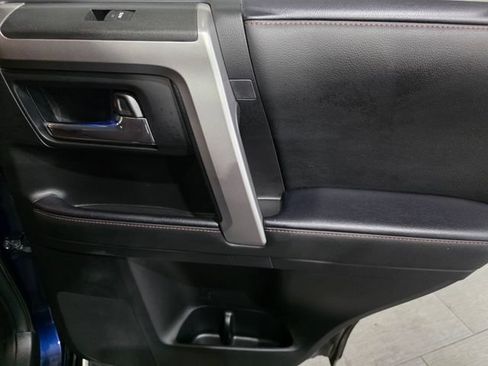 Used 2021 Toyota 4Runner Limited AWD/4WD image 12