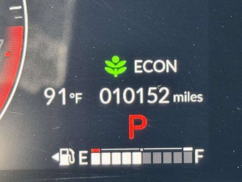 Used 2025 Honda HR-V Sport image 25