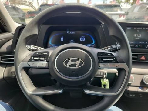 Used 2026 Hyundai Elantra SE w/ Cargo Package FWD image 20