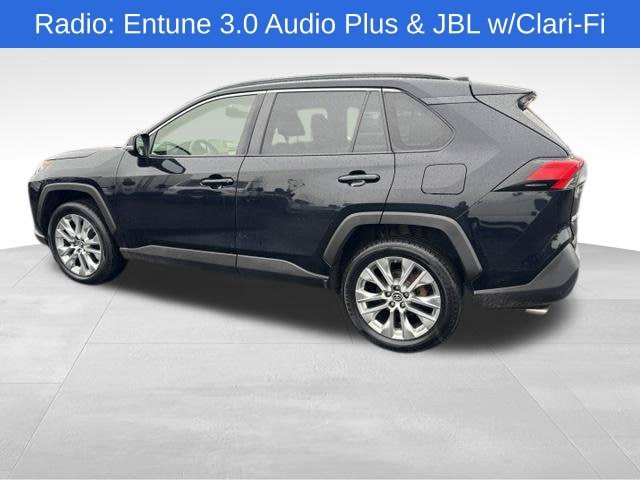 Used 2019 Toyota RAV4 XLE Premium w/ Cold Weather Package AWD/4WD image 6