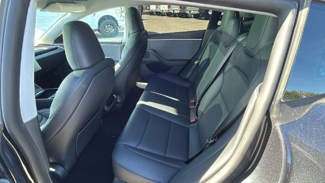 Used 2025 Tesla Model 3 Long Range RWD image 15