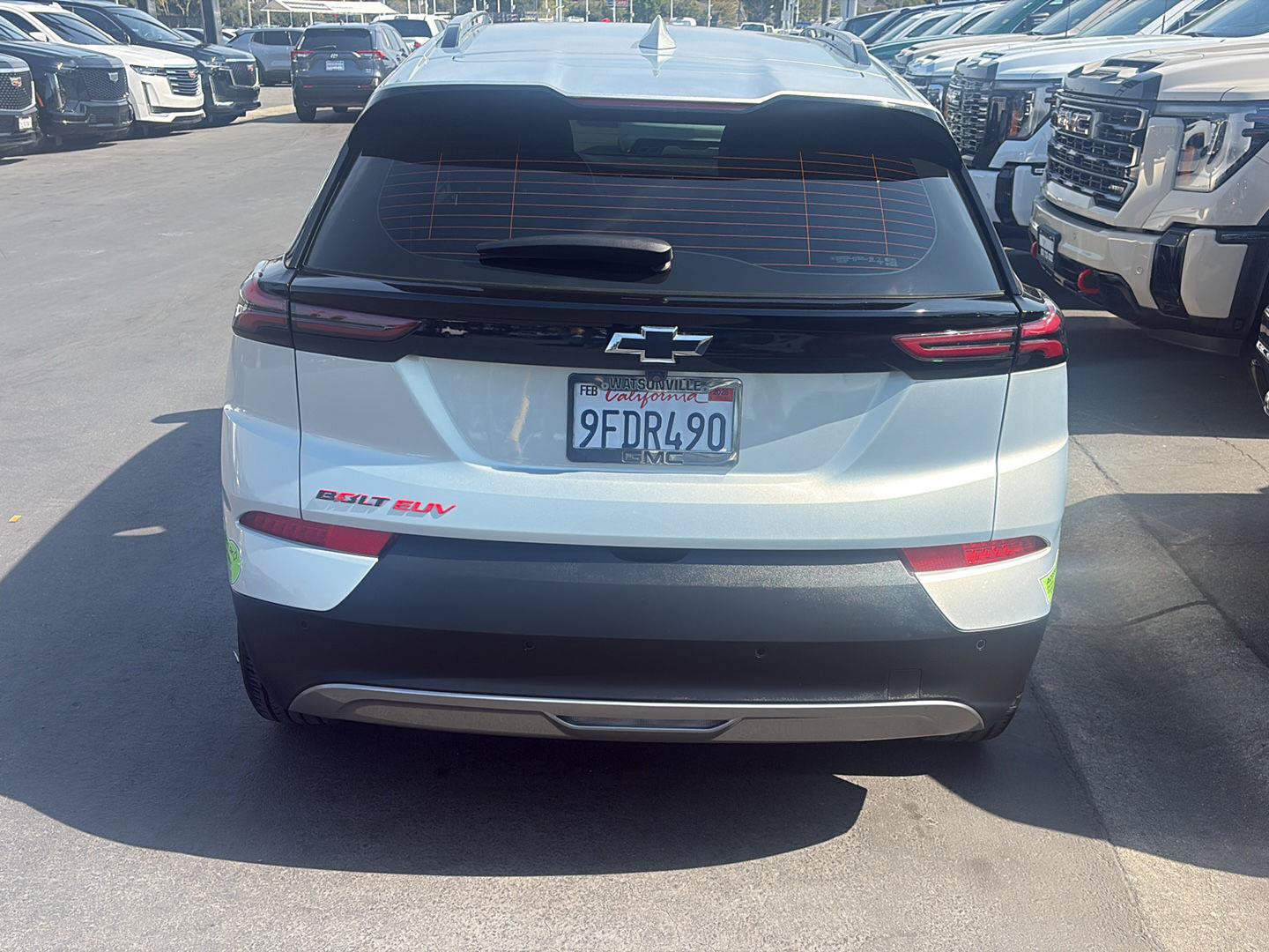 Used 2023 Chevrolet Bolt EUV LT w/ Convenience Package FWD image 6