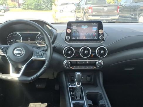 Used 2024 Nissan Sentra SV FWD image 12
