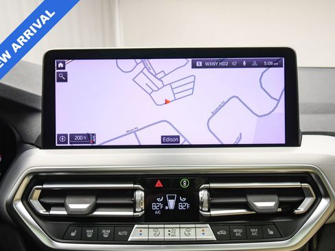 Used 2023 BMW X4 xDrive30i w/ Convenience Package image 40