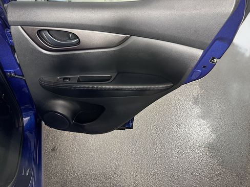 Used 2020 Nissan Rogue Sport S w/ Appearance Package FWD image 27