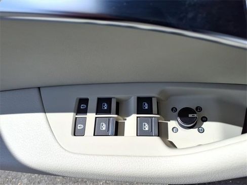 Certified 2025 Audi A6 2.0T Premium image 13