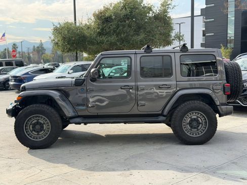 Used 2021 Jeep Wrangler Unlimited Sahara image 3