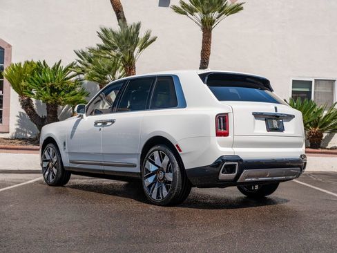 New 2026 Rolls-Royce Cullinan AWD/4WD image 50