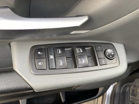 Used 2021 RAM 1500 Big Horn image 21