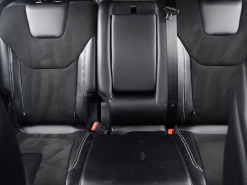 Used 2020 Ford Edge ST image 16