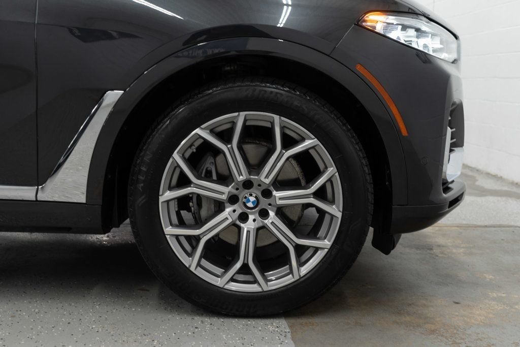 Used 2020 BMW X7 xDrive40i w/ Premium Package AWD/4WD image 43