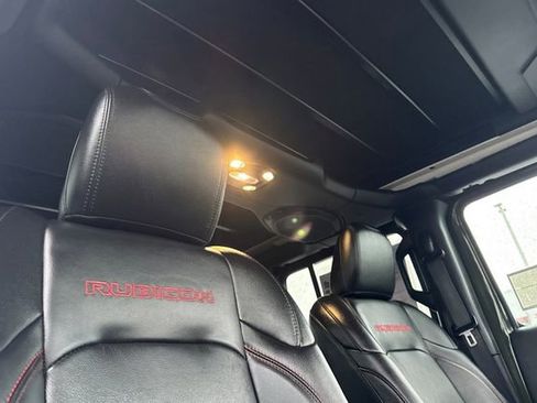 Used 2021 Jeep Wrangler Unlimited Rubicon image 18