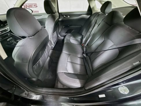 Used 2022 Kia K5 LXS FWD image 25
