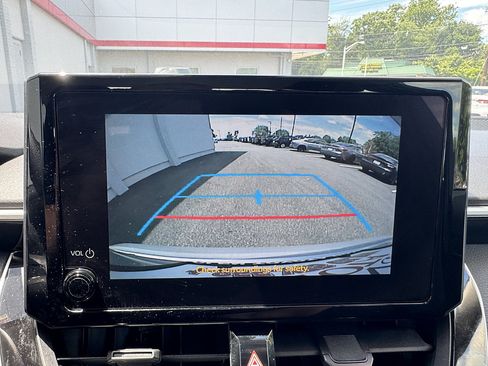 Used 2023 Toyota Corolla LE w/ Carpet Mat Package (TMS) FWD image 16