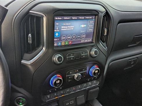 Used 2022 GMC Sierra 2500 AT4 w/ AT4 Premium Plus Package image 15