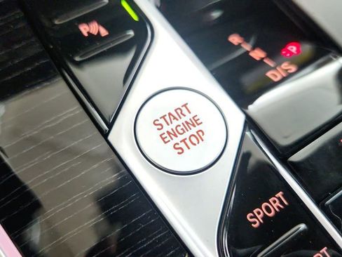 Used 2026 BMW X5 xDrive40i w/ M Sport Package image 29